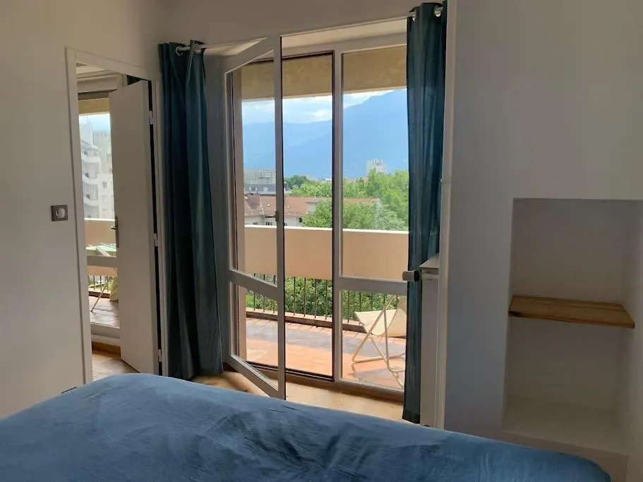T1 Renove, Idealement Situe Grenoble