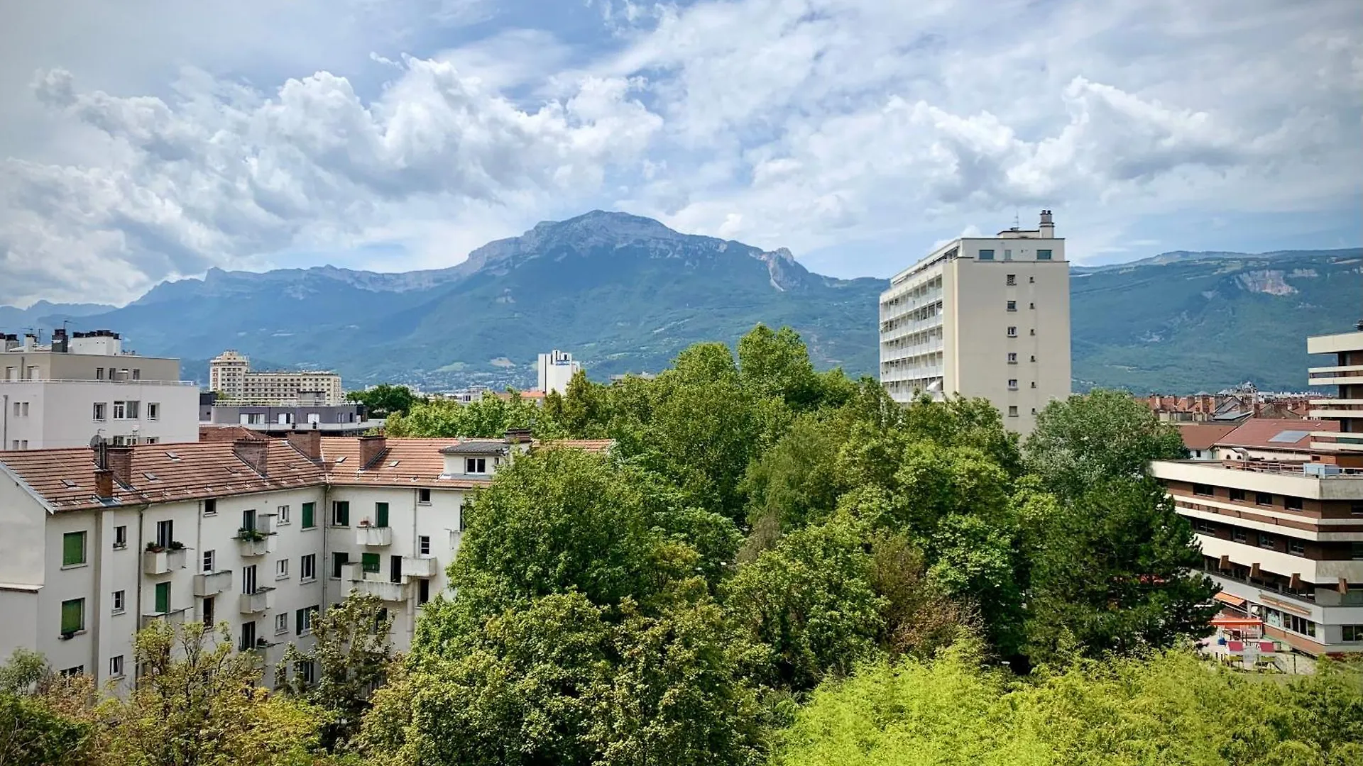 T1 Renove, Idealement Situe Grenoble