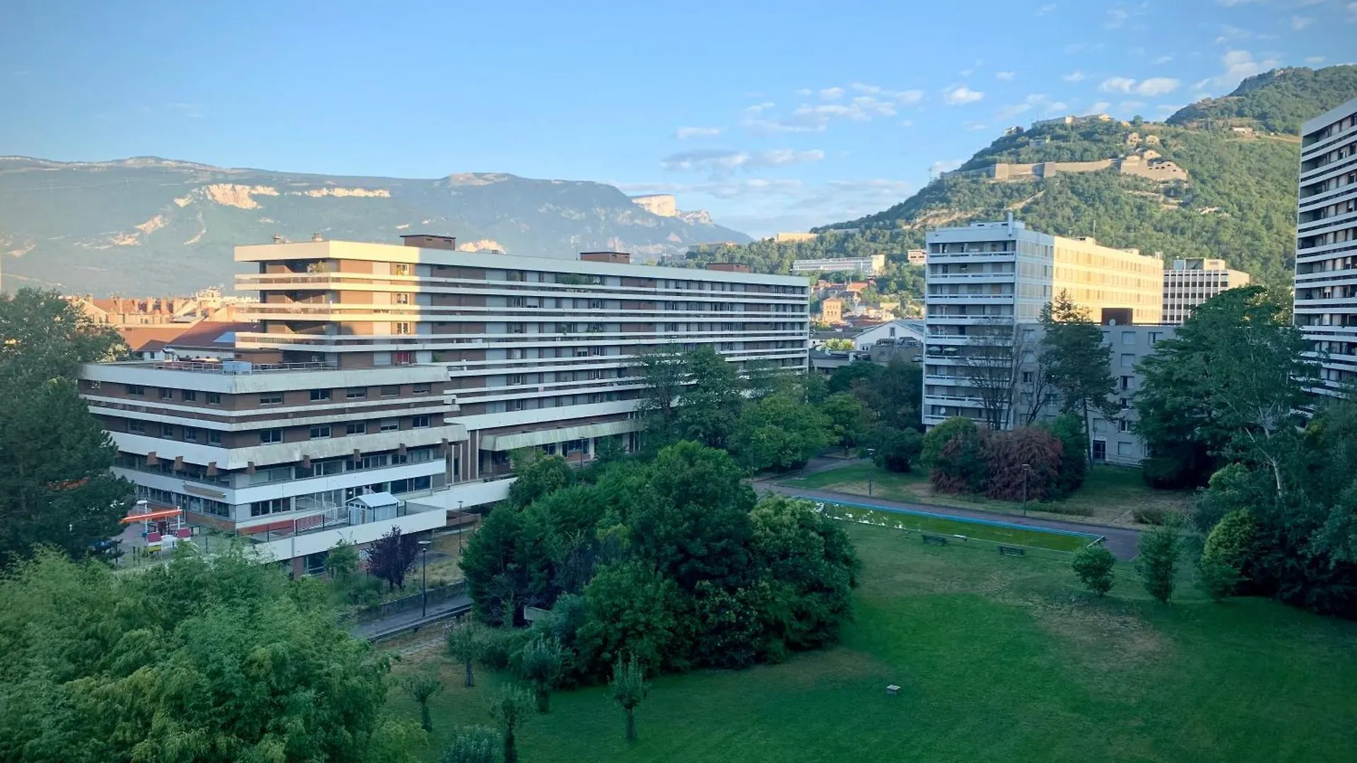 T1 Renove, Idealement Situe Grenoble France